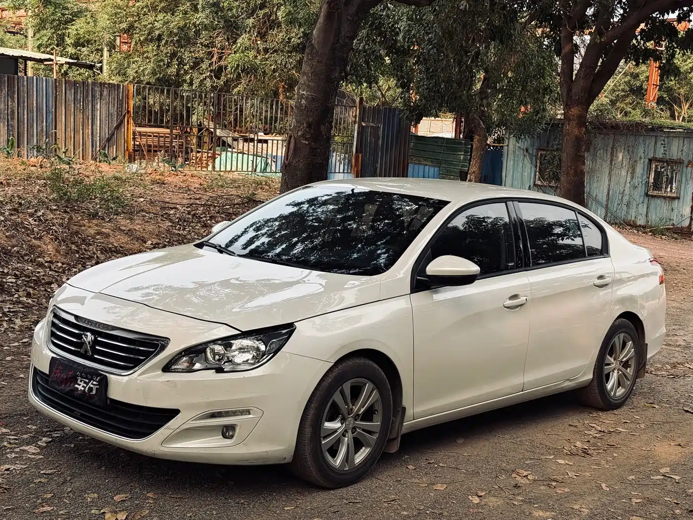 Peugeot 408 2014 1.8L Automatic Leading Edition
