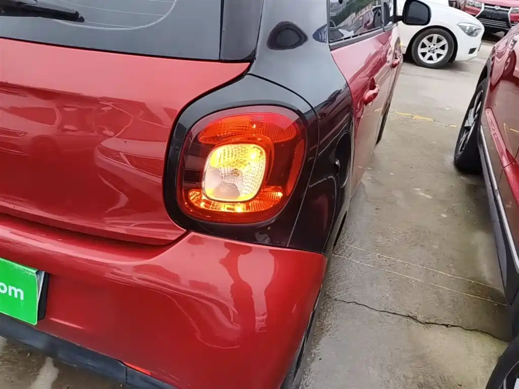 smart forfour 2017 2016 1.0L 52kW Passion Edition