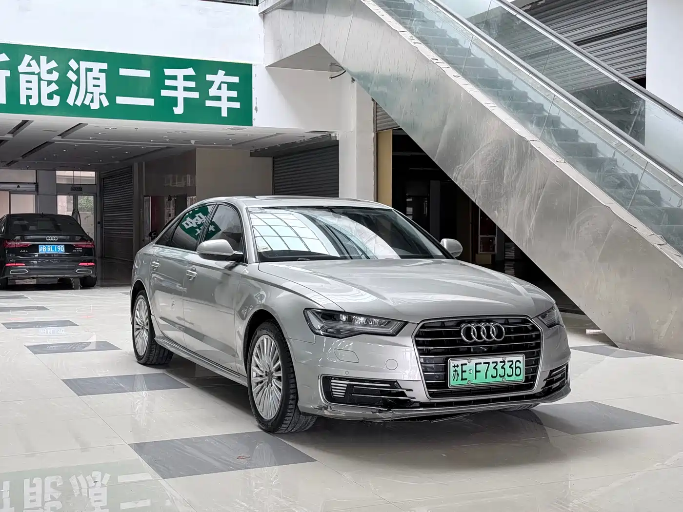Audi A6L New Energy 2018 40 e-tron фото 3