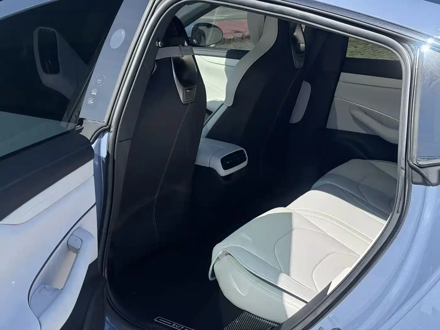 Xiaomi Auto Xiaomi SU7 2024 RWD Standard Founder's Edition фото 17