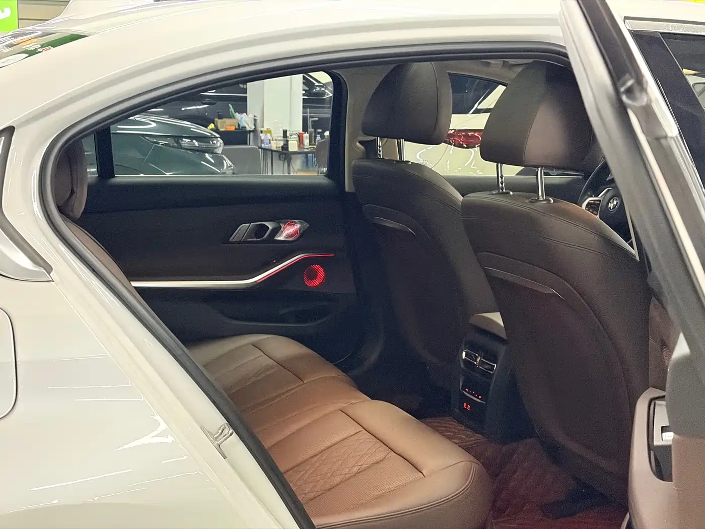 BMW i3 2022 eDrive 35 L фото 7