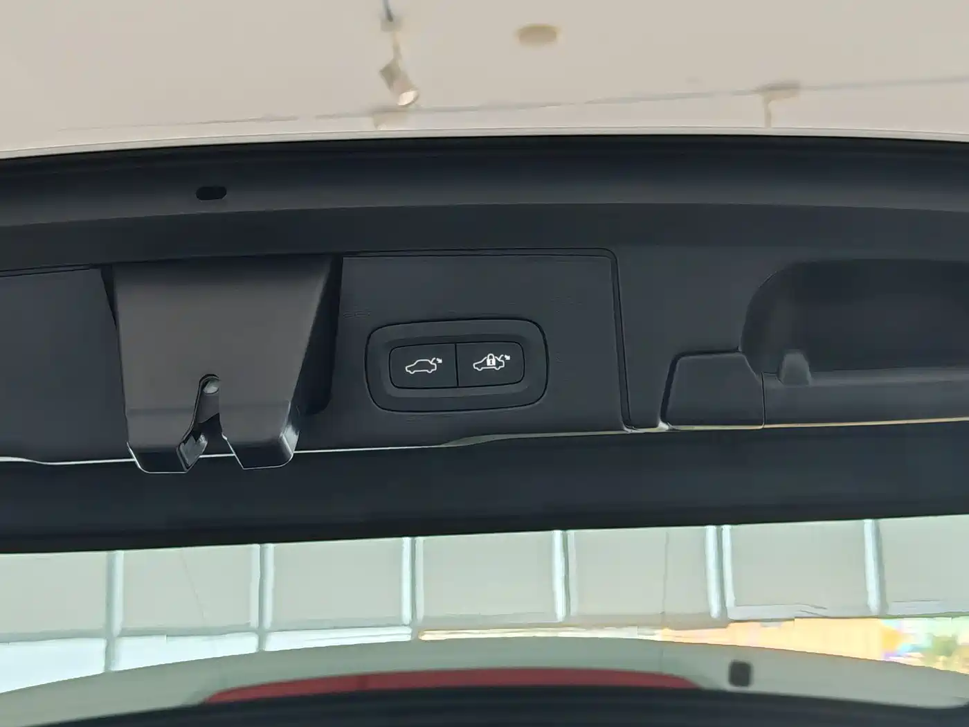 VOLVO XC60 PLUG IN HYBRID