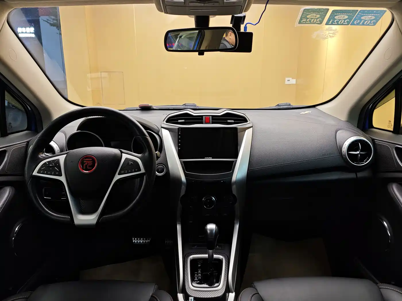 BYD Yuan 2016 1.5L Automatic Luxury фото 19