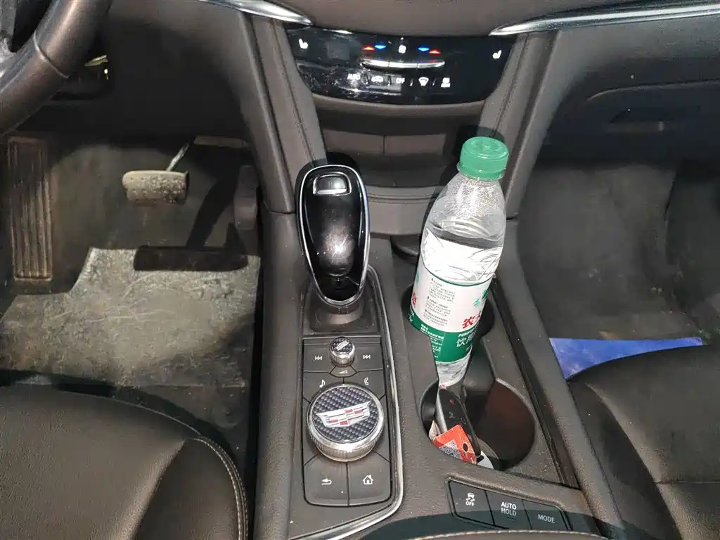 Cadillac XT5 2021 28T Luxury фото 10