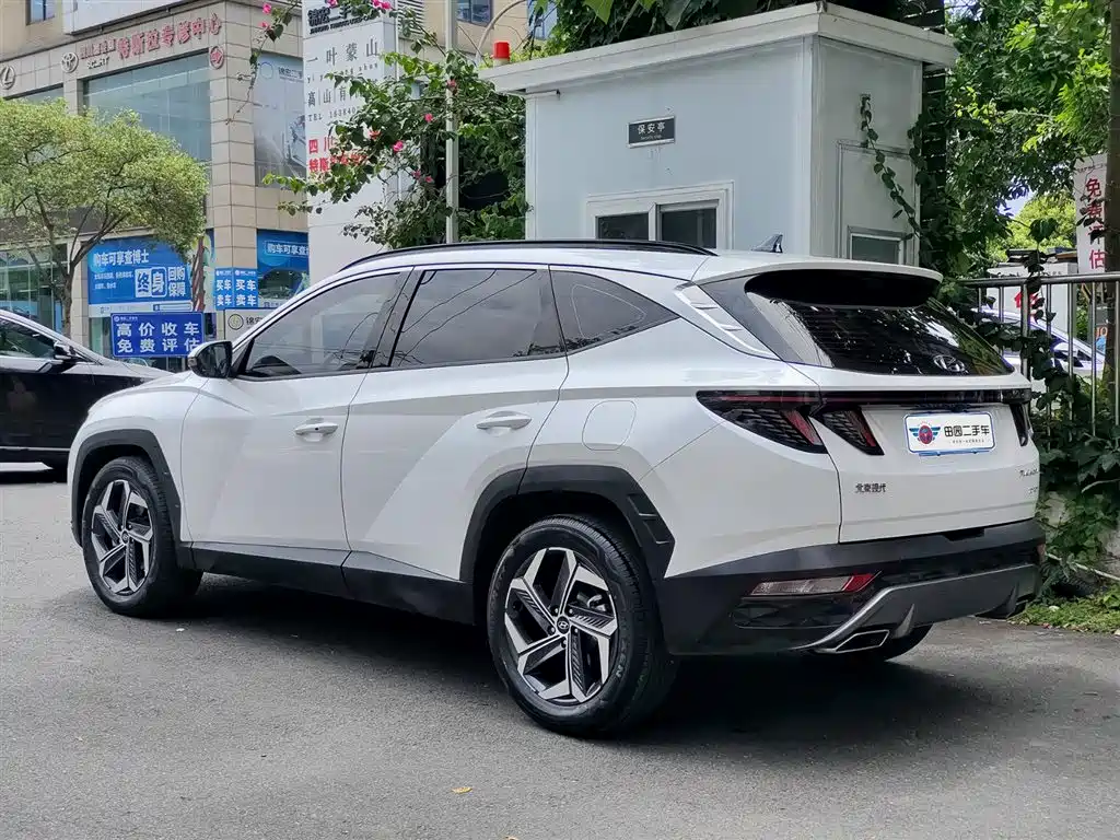 Hyundai Tucson 2021 Tucson L 1.5T DCT LUX Premium фото 4