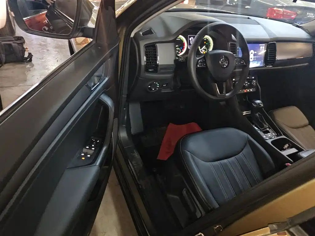 Škoda Kodiaq 2018 TSI330 5-seat FWD Comfort фото 16