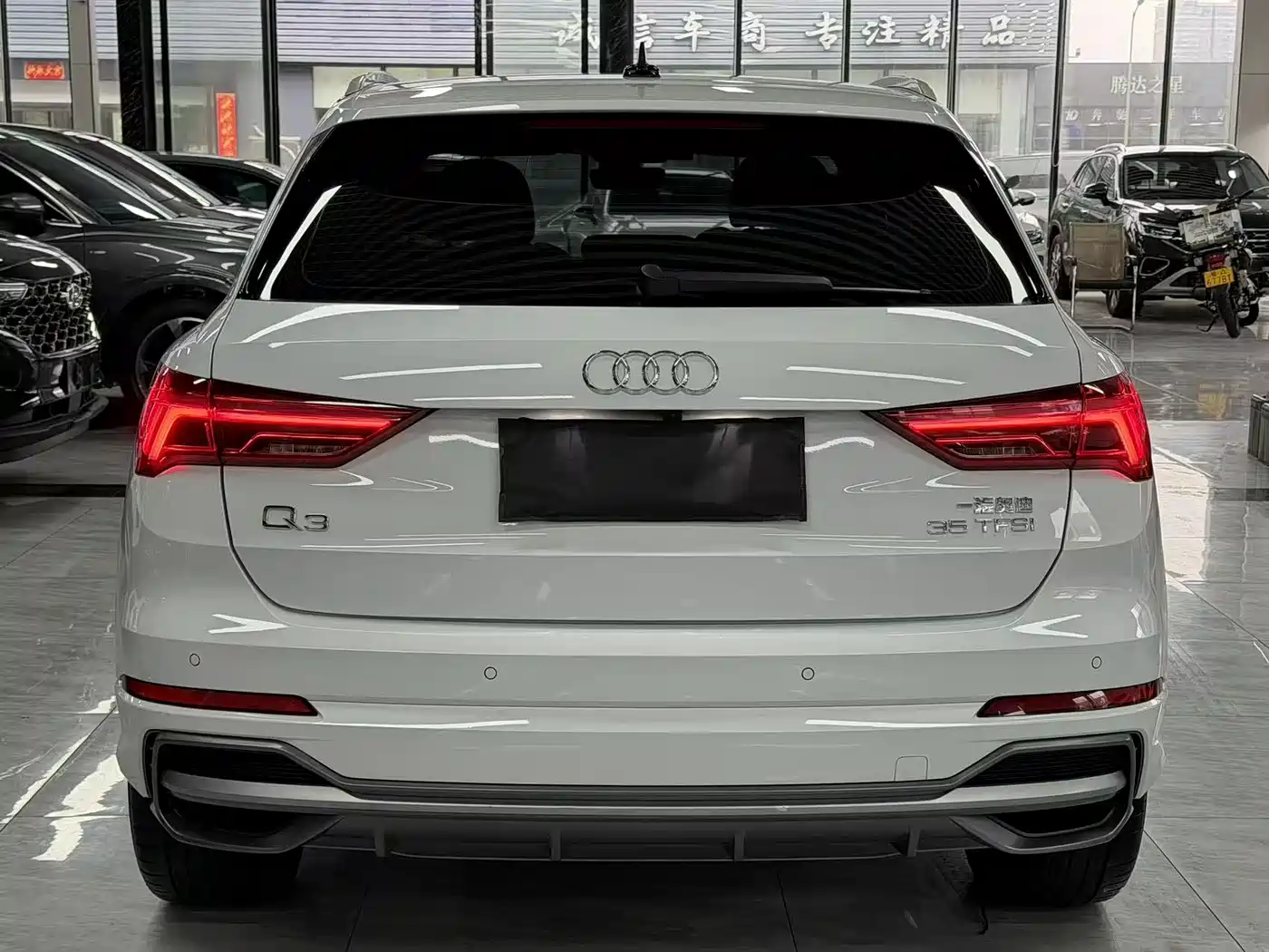 Audi Q3 2022 35 TFSI Fashion Dynamic фото 10