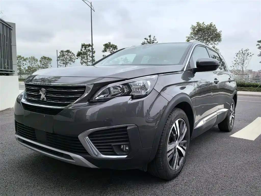 Peugeot 5008 2017 350THP 5-Seat Elite Edition фото 2