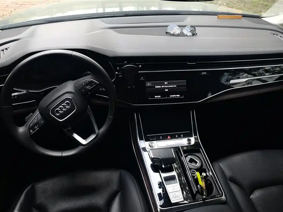 Audi Q7 2023 55 TFSI quattro S line Sport фото 12
