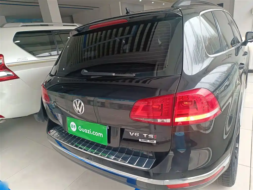 Volkswagen Touareg 2016 3.0TSI Glamour Edition фото 6
