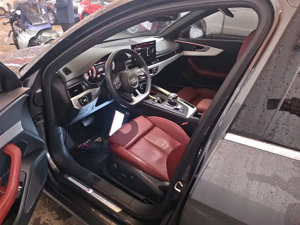 Audi A4L 2021 40 TFSI Premium Life Edition фото 12