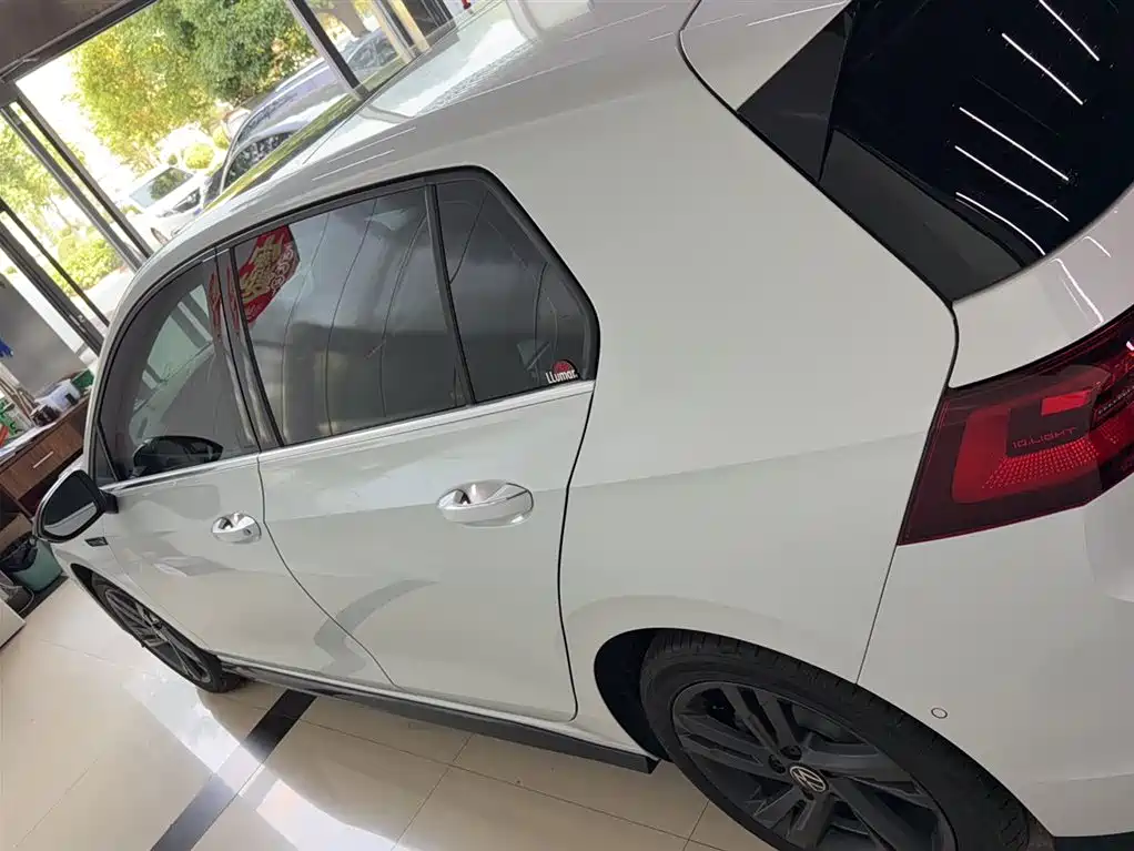 Volkswagen Golf 2023 Facelift 280TSI DSG R-Line Lite фото 6