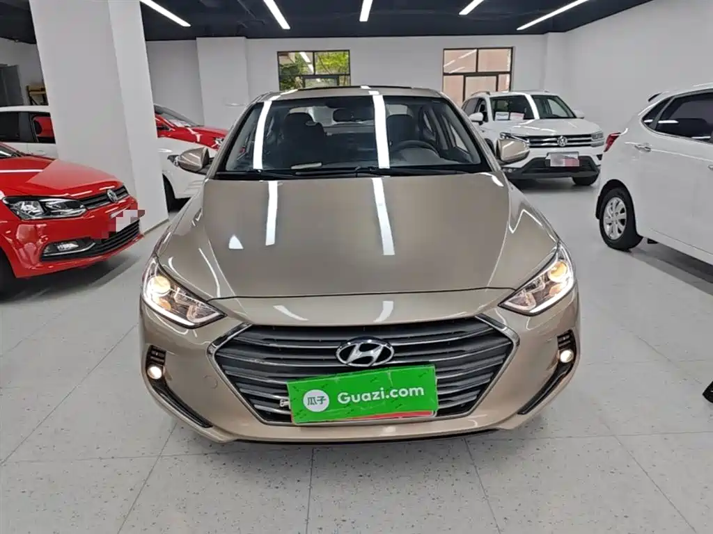 Hyundai Elantra 2016 Model 1.6L Automatic Smart Elite фото 3