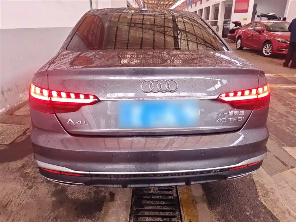 Audi A4L 2021 40 TFSI Premium Life Edition фото 4
