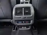 Photo 12 - Volkswagen Touran
