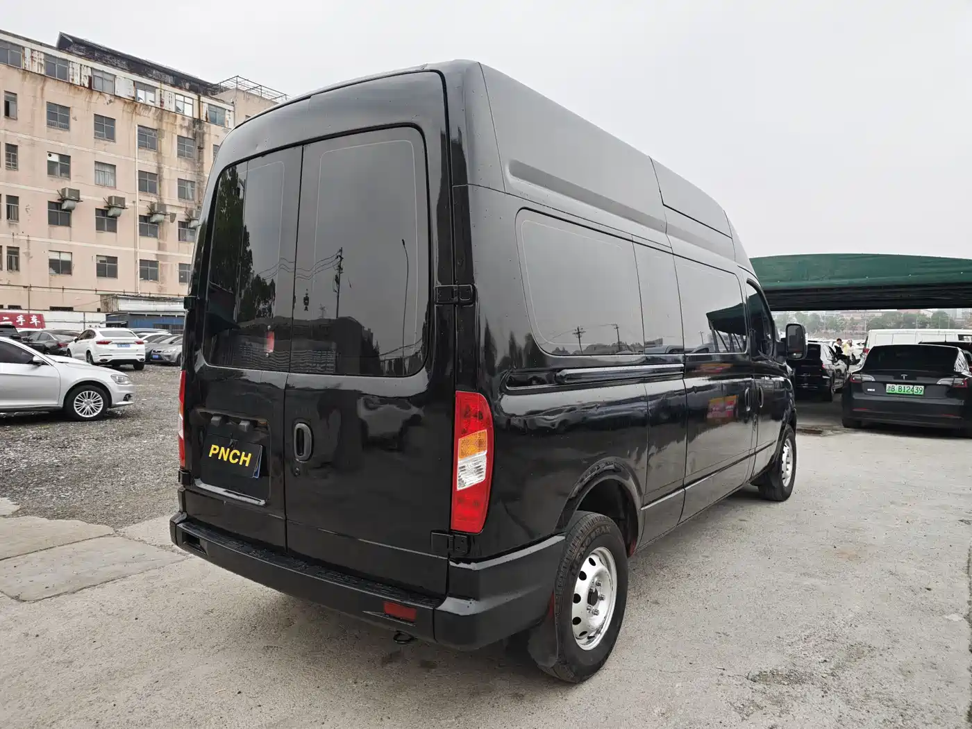 SAIC Maxus Xintu V80 2019 2.0T Plus AMT Aoyun Long Wheelbase Medium Roof 7-seater фото 15