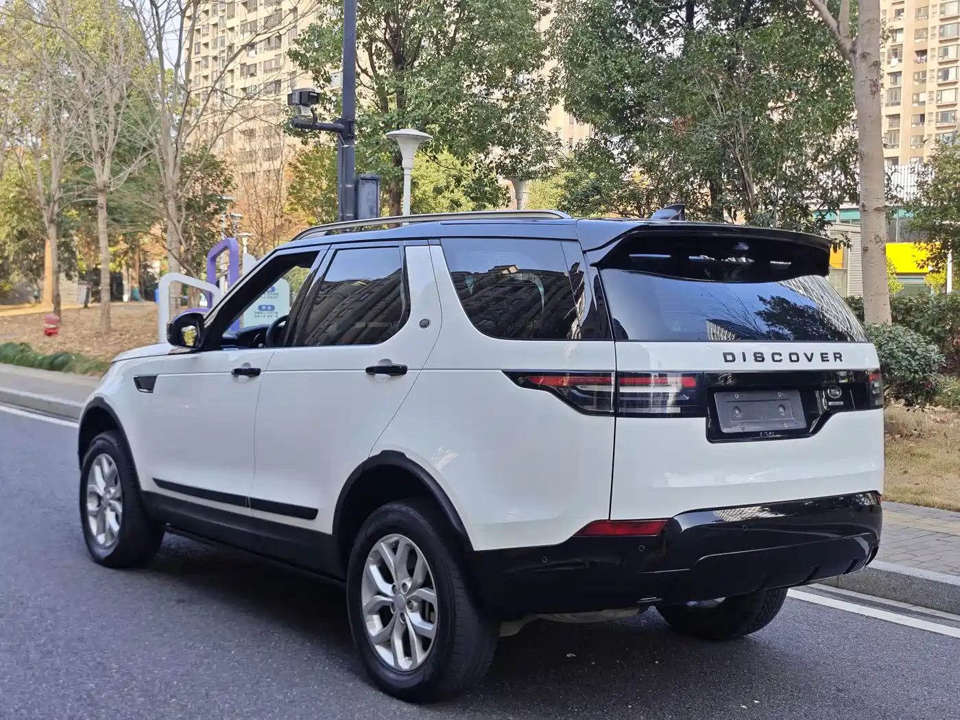Land Rover Discovery 2019 3.0 SC V6 SE фото 9