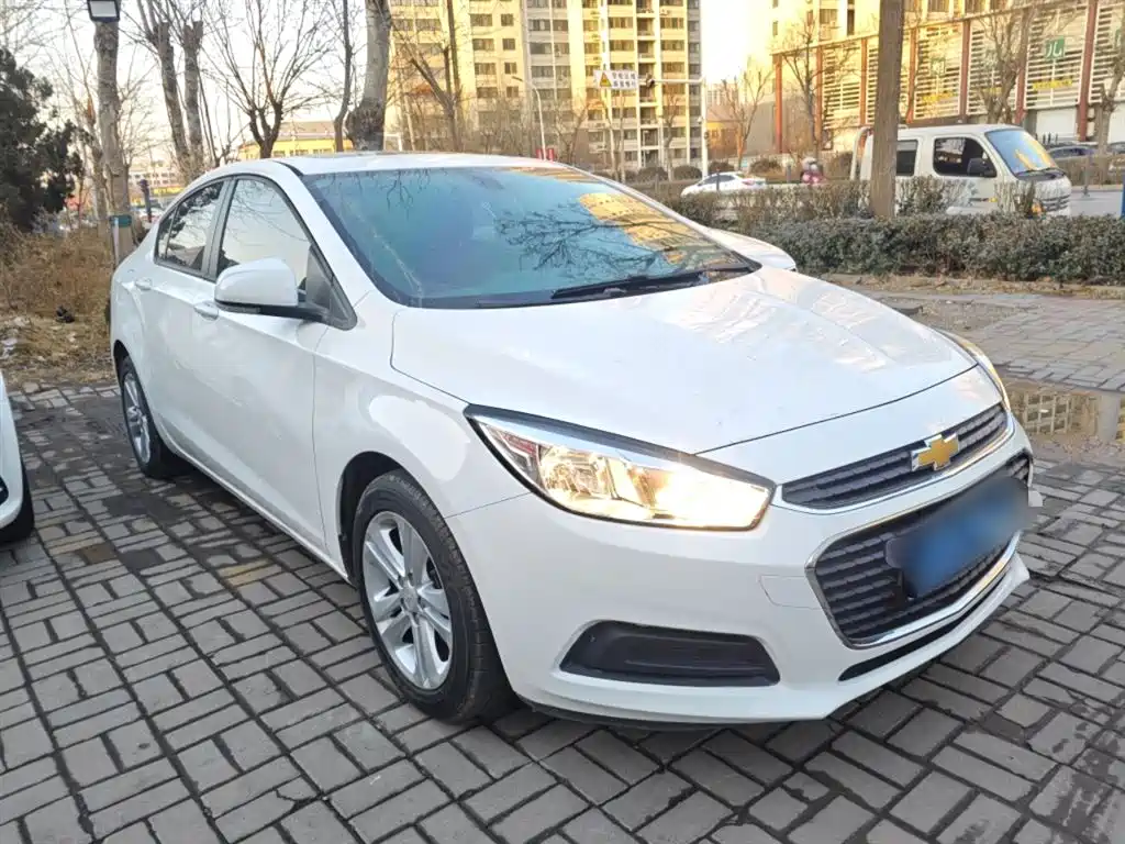 Chevrolet Cruze 2016 1.5L Automatic Fashion Sunroof Edition фото 4