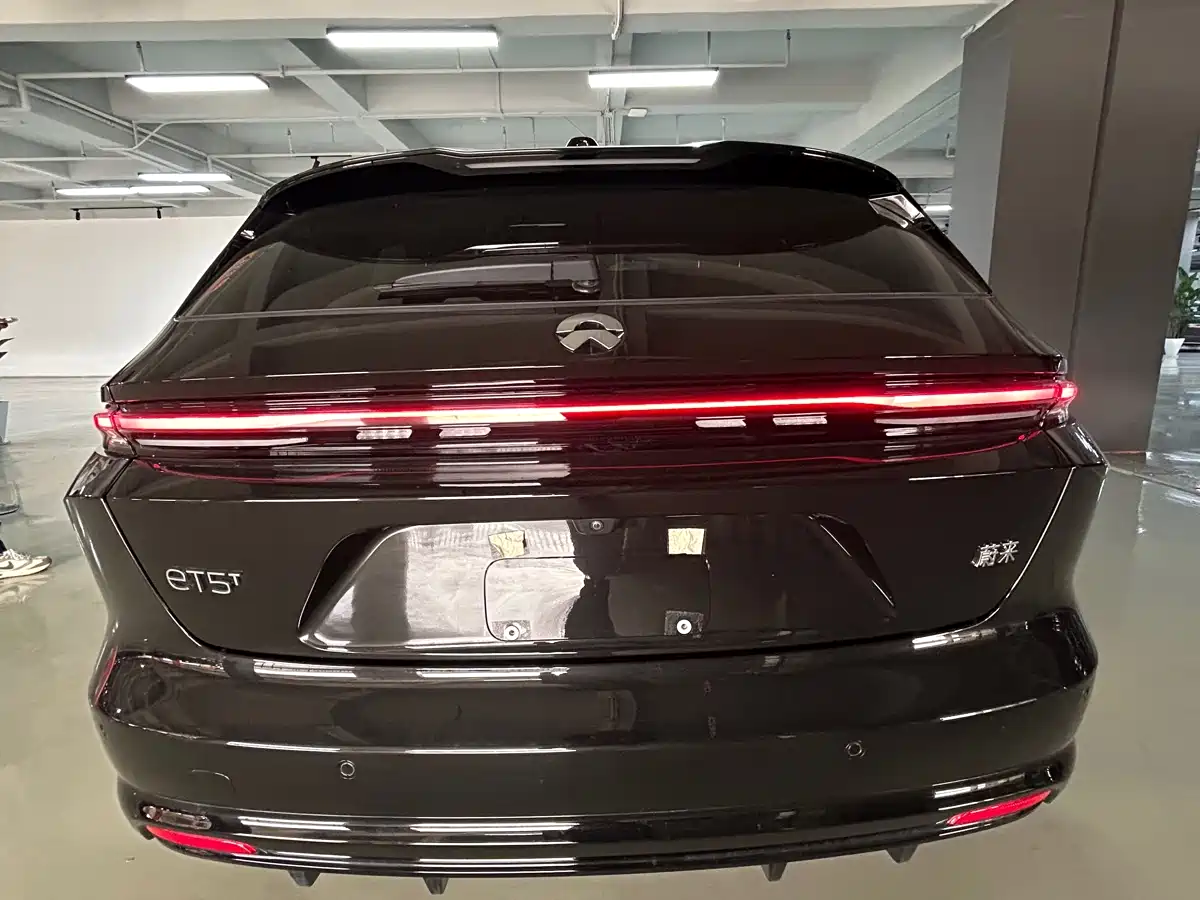 NIO NIO ET5T