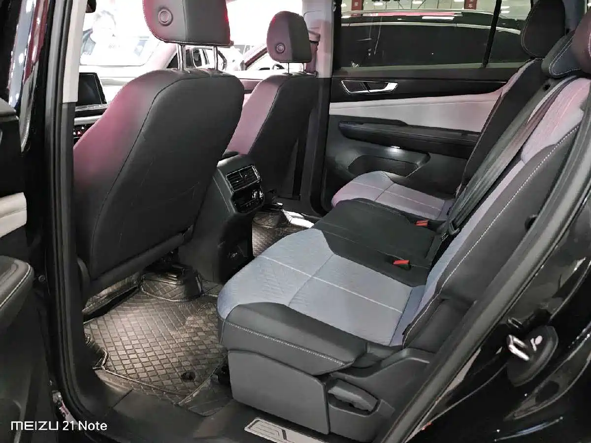 Volkswagen Teramont 2024 380TSI 4WD Dragon Soar Edition фото 7
