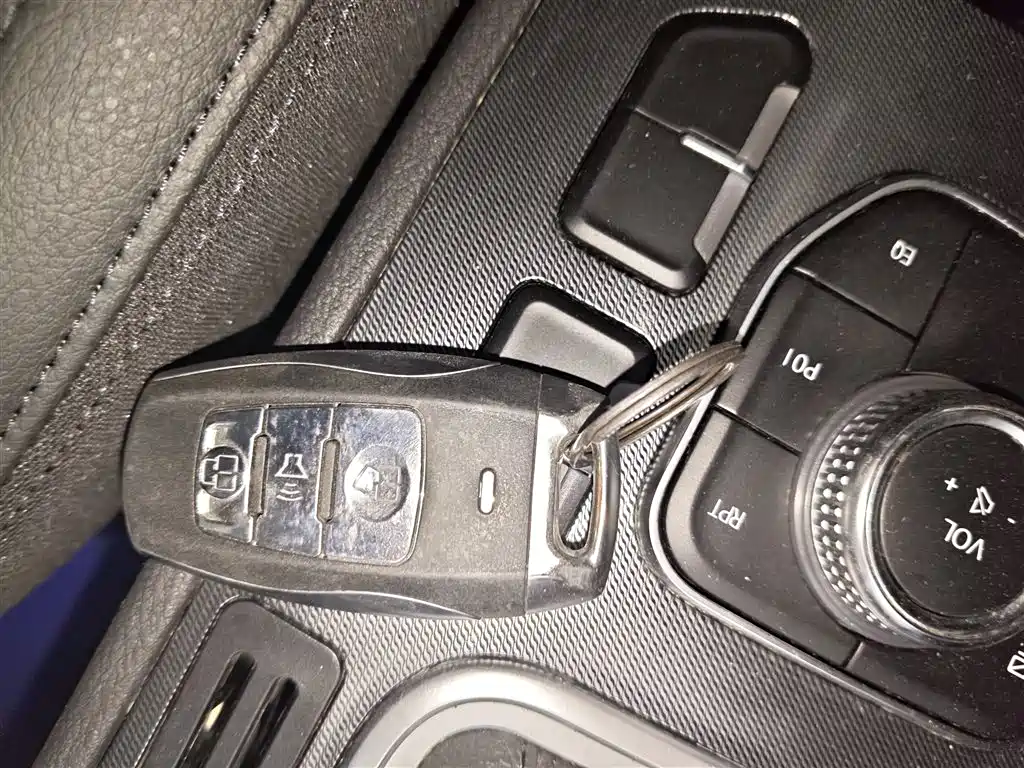 Haval H6 Coupe 2016 Blue Label 1.5T Automatic 2WD Urban фото 17
