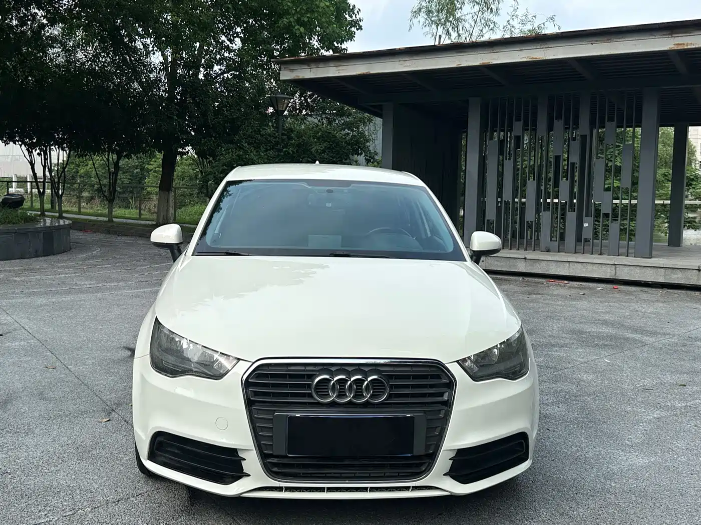 Audi A1 2013 Model 30 TFSI Sportback Urban фото 2