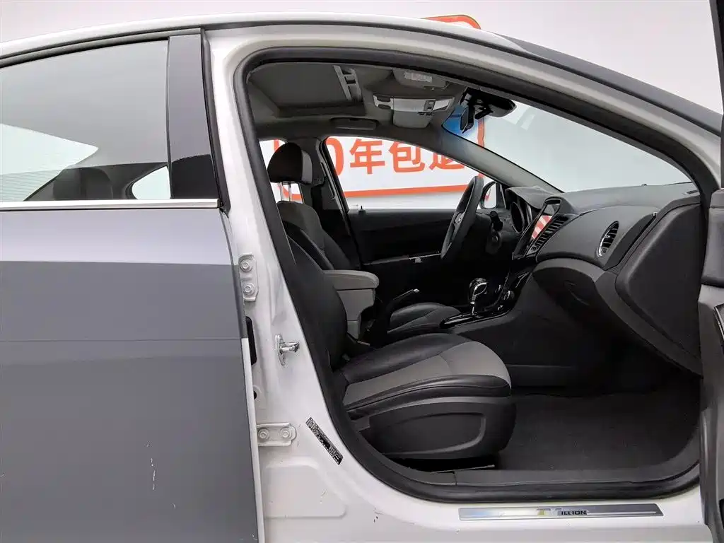 Chevrolet Cruze 2014 1.6L SL Million Commemorative Edition AT фото 23