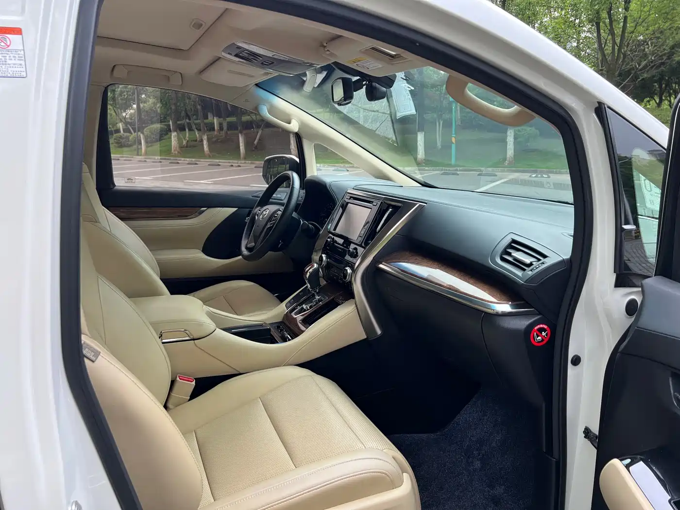 Toyota Alphard 2015 3.5L Premium Edition фото 12