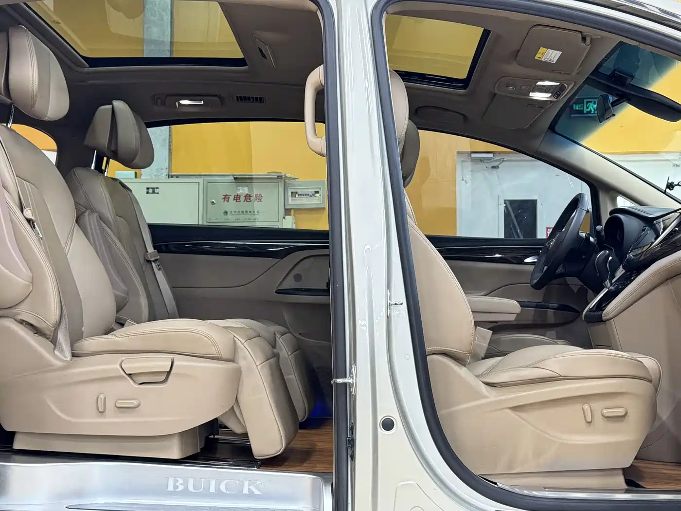 Buick GL8 2017 ES 28T Luxury China V фото 11