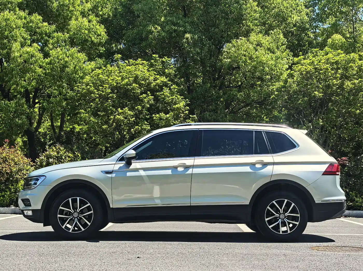 Volkswagen Tiguan L 2017 330TSI Automatic 2WD Luxury Edition фото 4