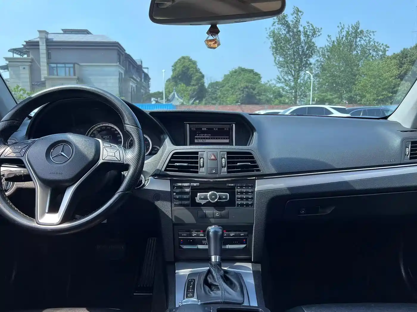 Mercedes-Benz E-Class (Import) 2012 E 200 CGI Coupe фото 11