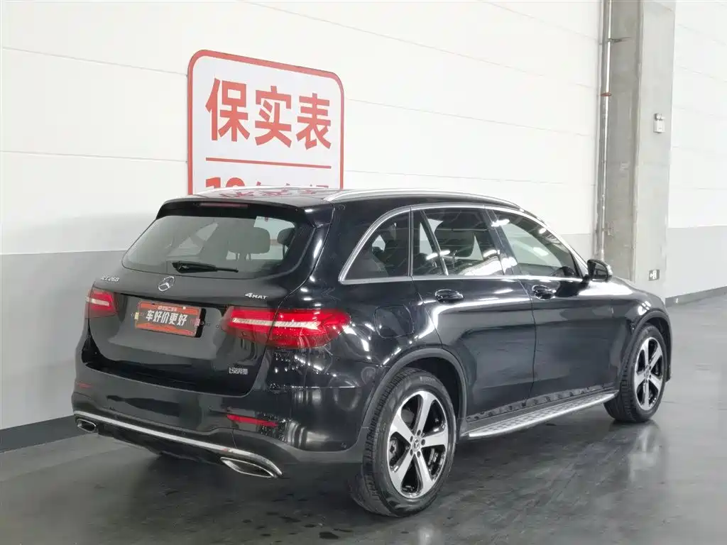 Mercedes-Benz GLC 2018 GLC 260 4MATIC Luxury фото 2