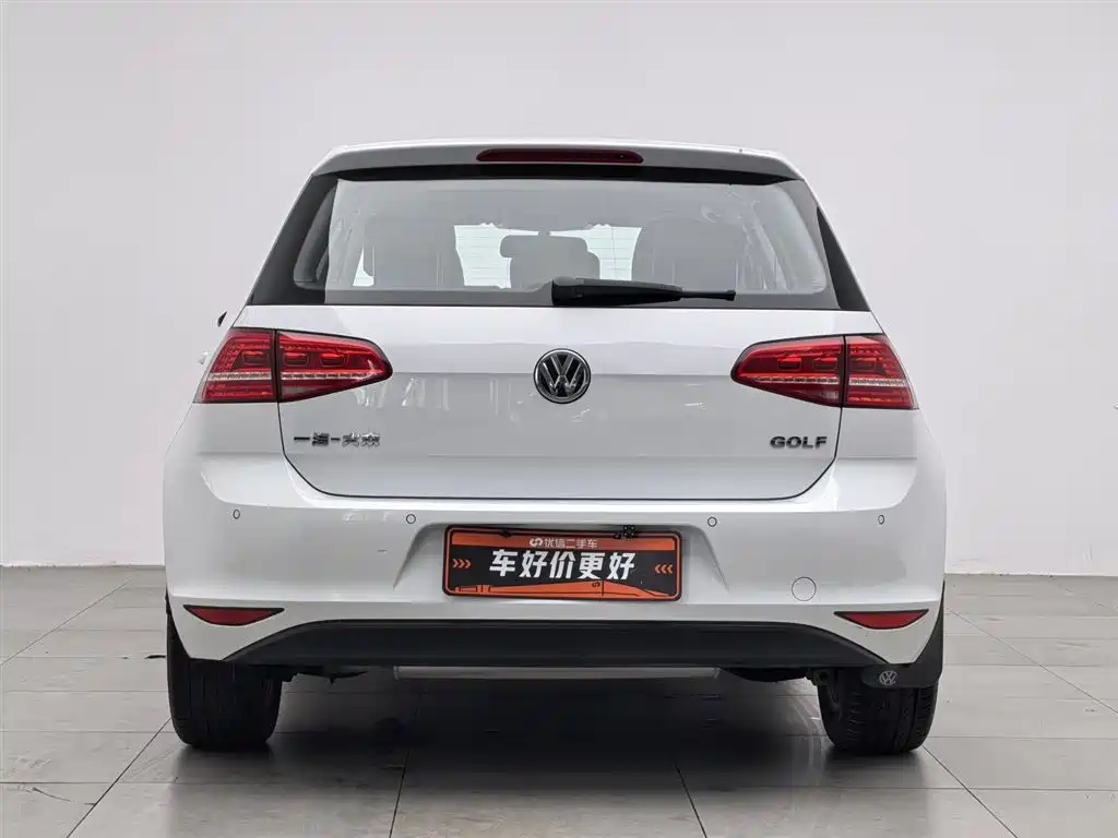 Volkswagen Golf 2015 1.6L Automatic Comfort фото 4
