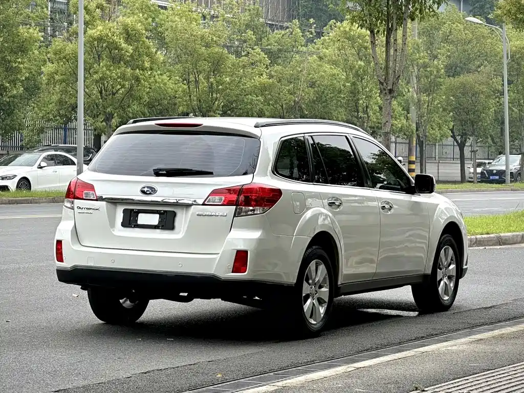 Фото 5 - Subaru Outback