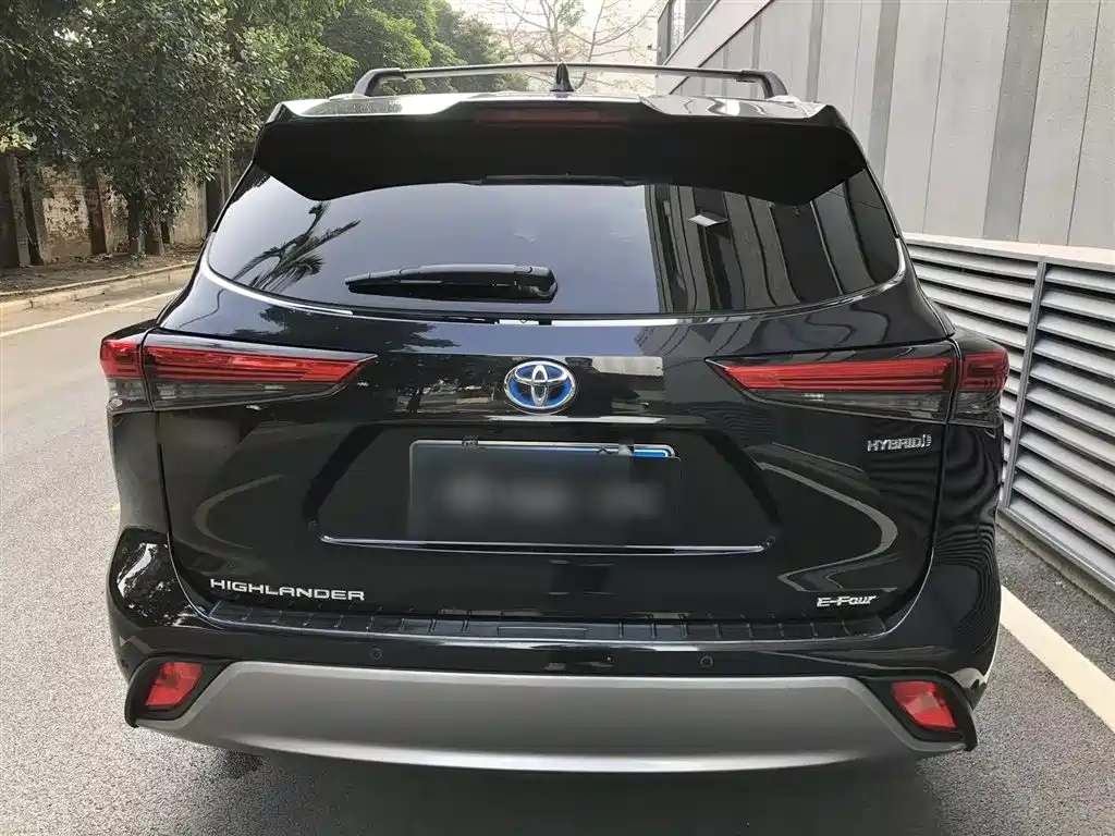 TOYOTA HIGHLANDER