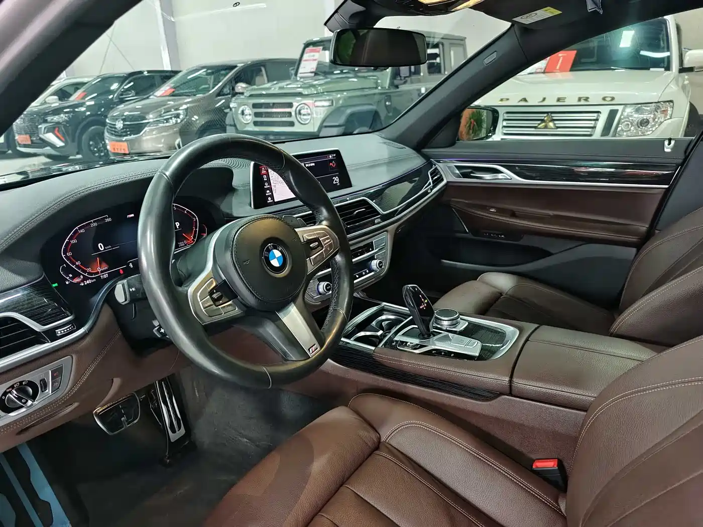 BMW 7 Series 2018 730Li Leading Type M Sport Package фото 7