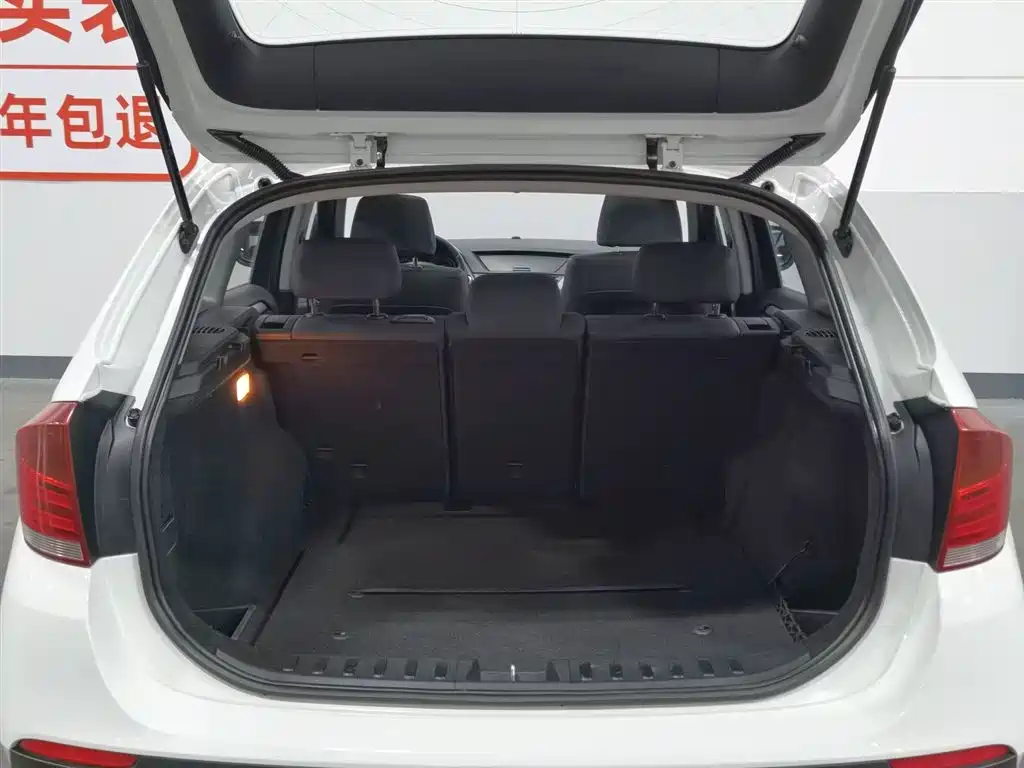 BMW X1 2012 2012 sDrive20i Leading Model