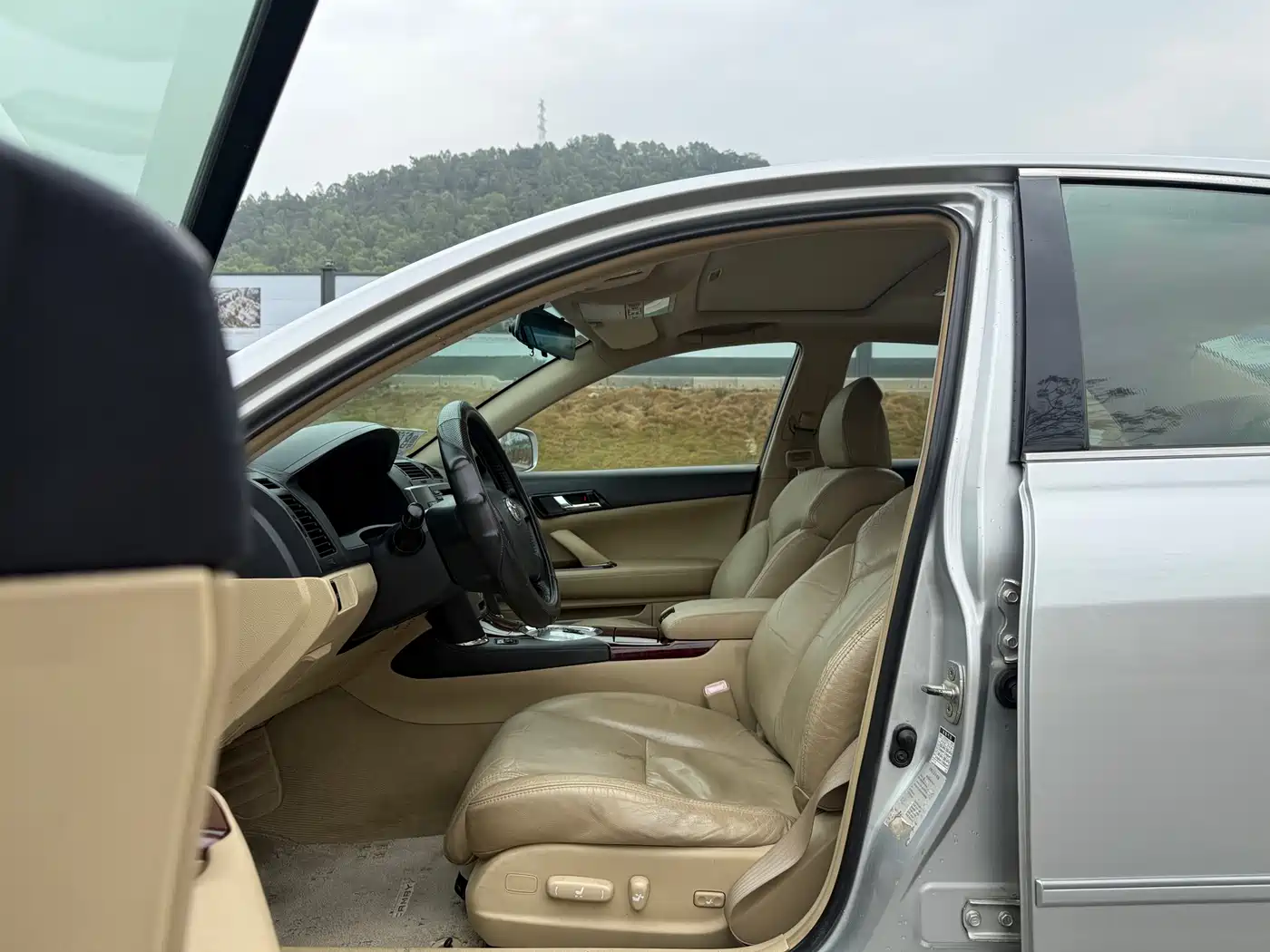 Toyota Reiz 2010 2.5V Style Luxury Navigation Edition фото 9