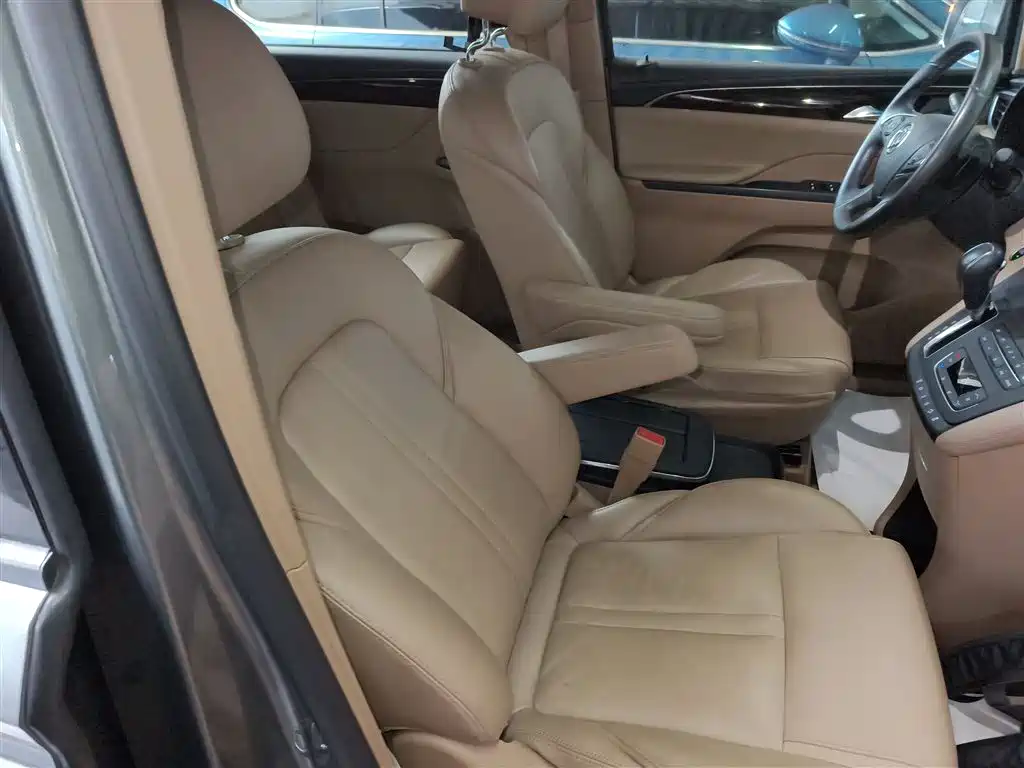 Buick GL8 2018 ES 28T Premium Type China VI фото 25