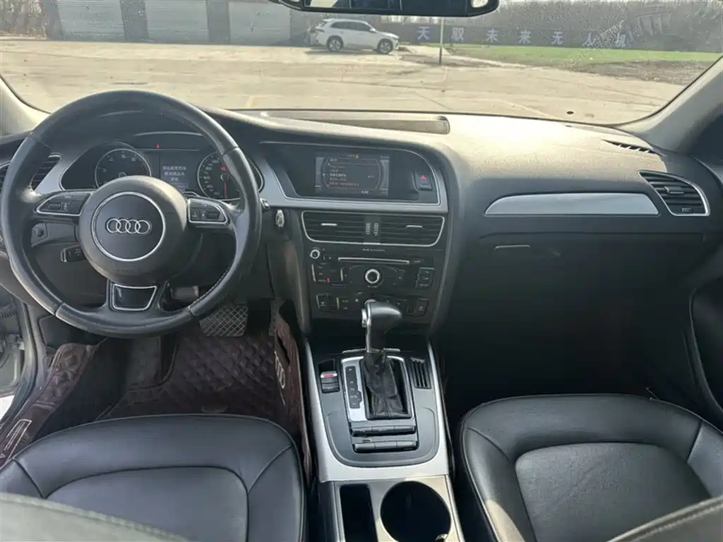 Audi A4L 2013 35 TFSI Automatic Standard фото 6