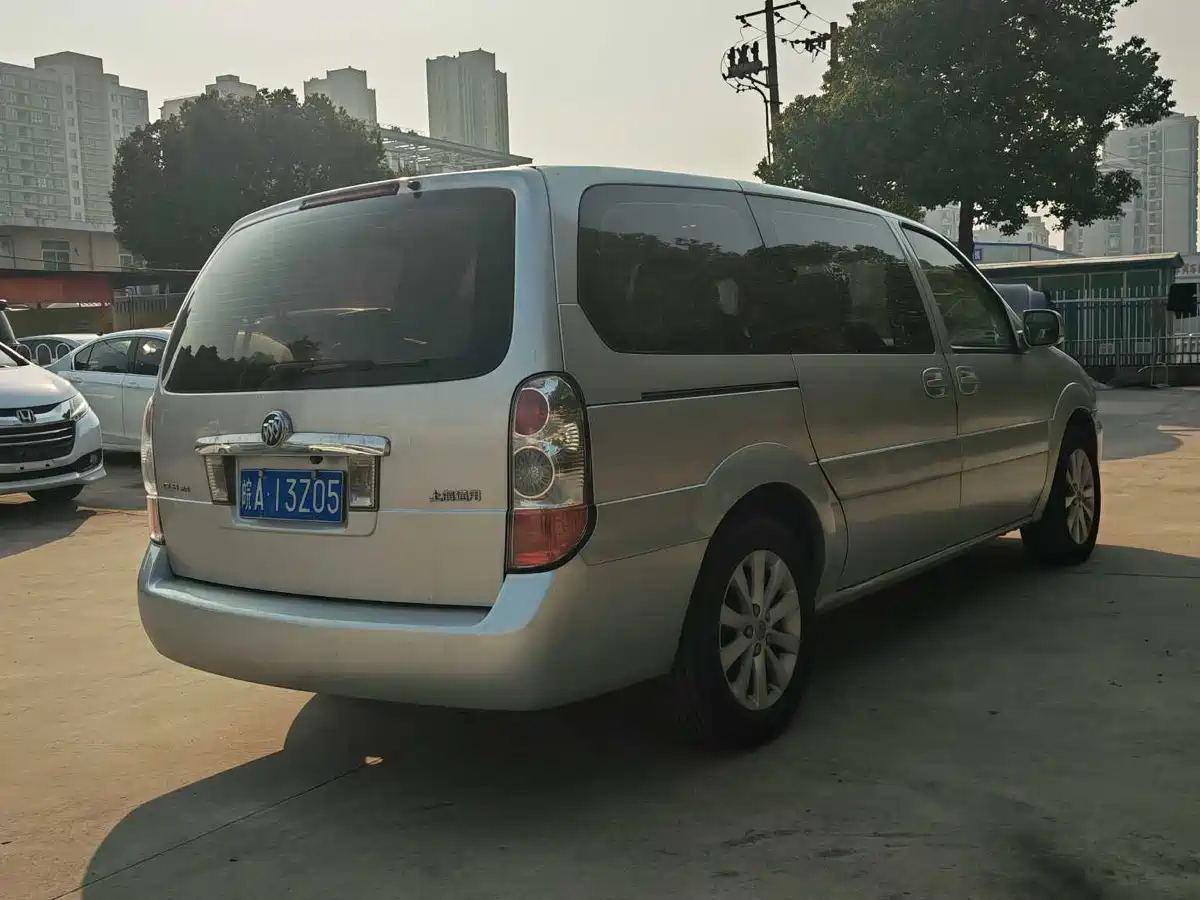 Buick GL8 2013 2.4L Classic фото 9