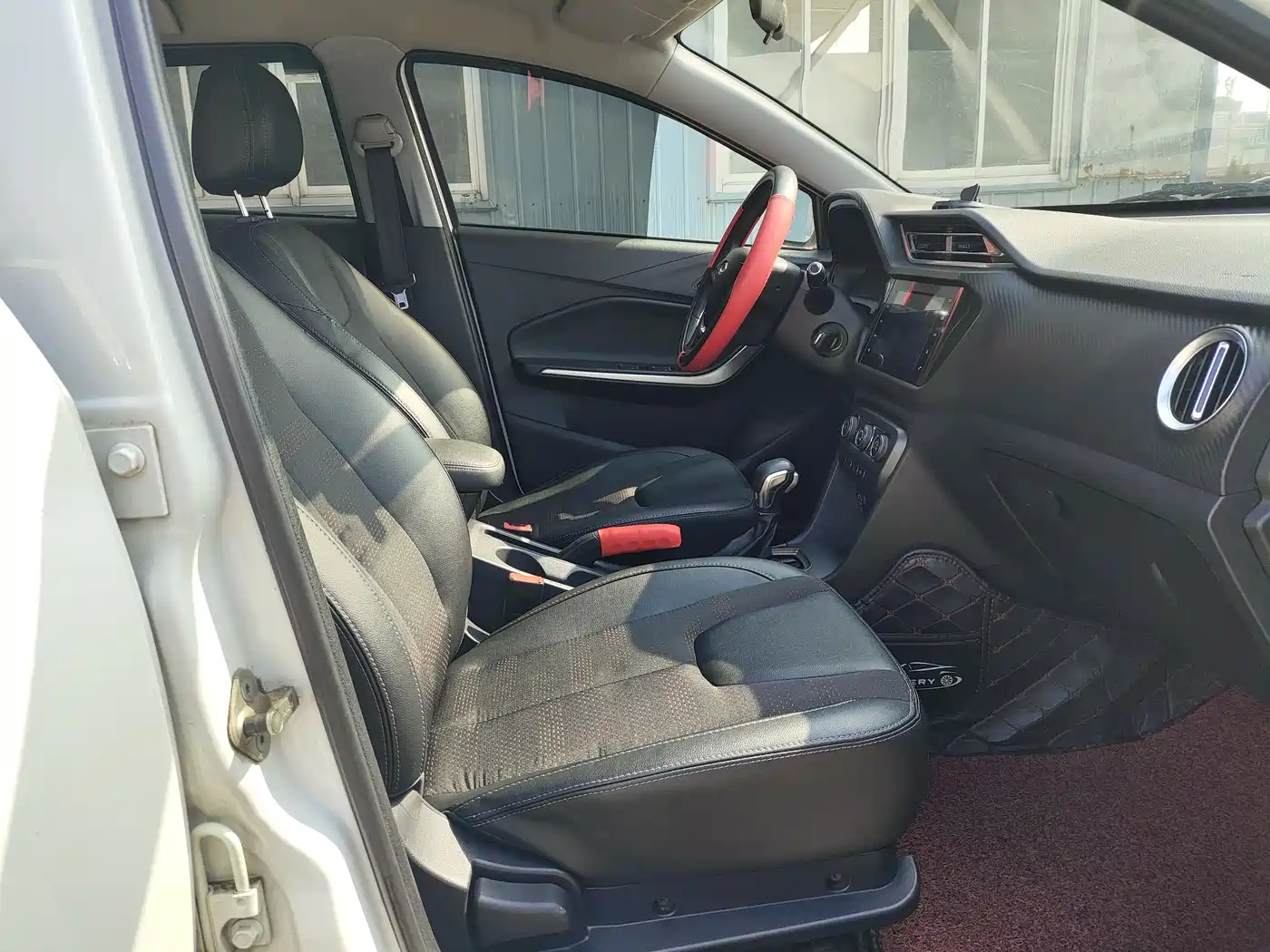 Фото 8 - Chery Tiggo 3x