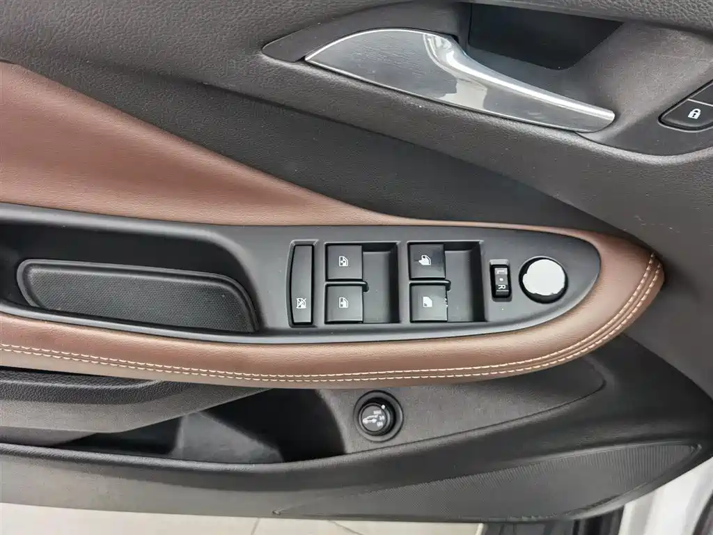 Buick Envision Plus 2016 20T 4WD Luxury фото 9