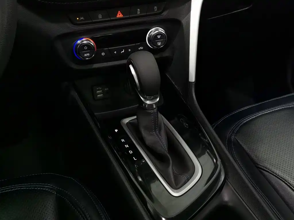 Buick Encore 2021 332T CVT Elite фото 13