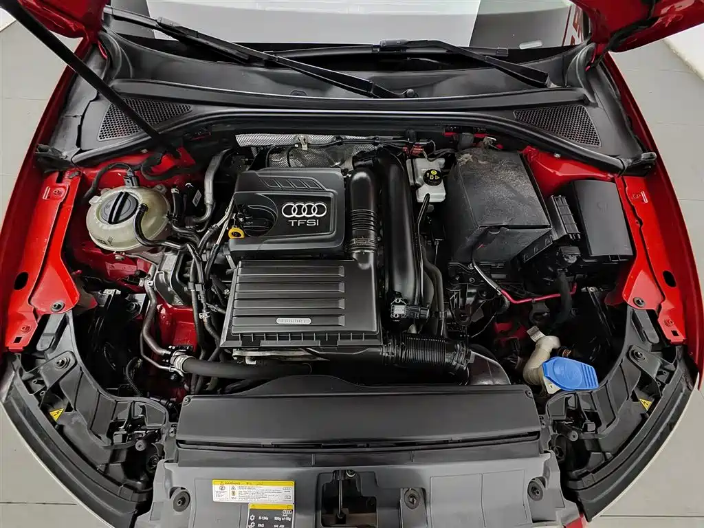 Audi A3 2014 Limousine 35 TFSI Auto Comfort фото 6