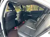 Фото 9 - Toyota Camry