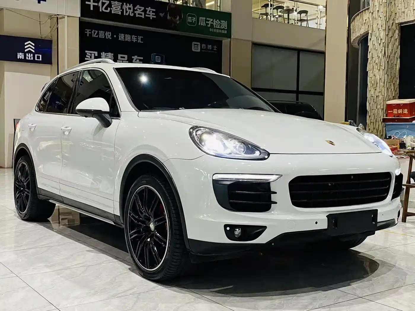 Porsche Cayenne 2015 Cayenne 3.0T фото 3