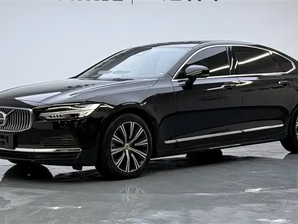 VOLVO S90 PLUG IN HYBRID