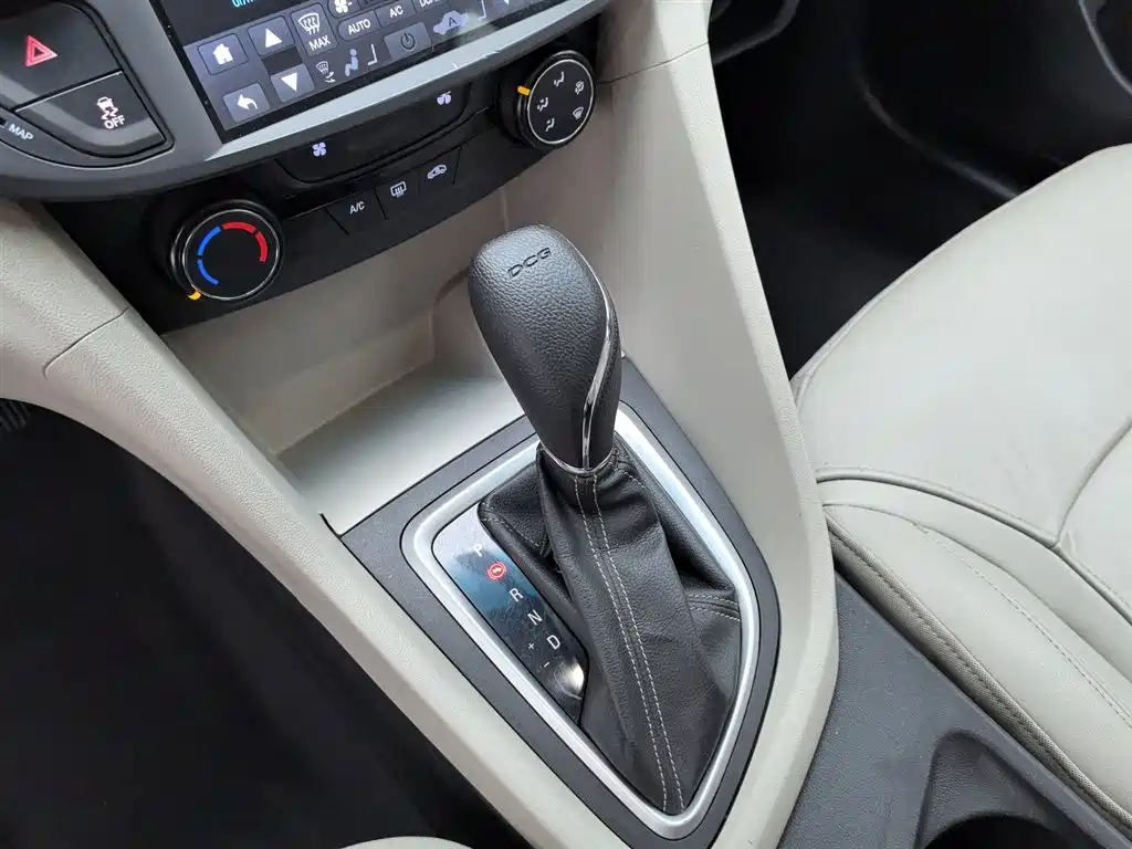Buick Excelle 2018 15T Dual Clutch Elite (China V) фото 13
