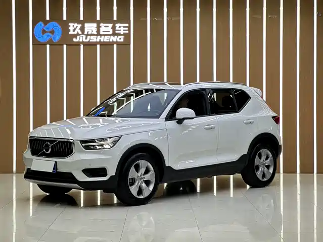 volvo xc40